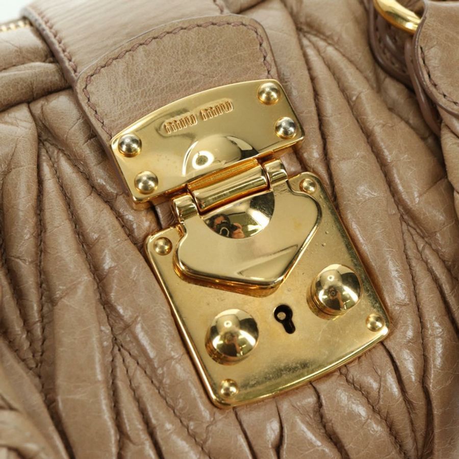 【日本直送】Miu Miu Matelasse 手提包 皮革 2way 米色 金 正品 177667V-21