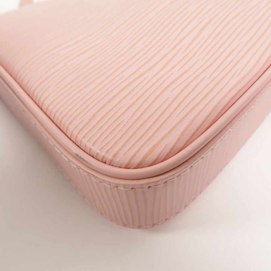 LOUIS VUITTON Epi Easy Pouch Strap鏈帶肩背袋-12