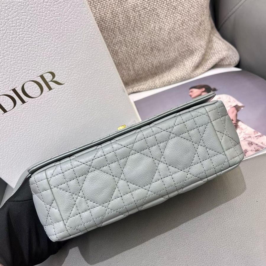 Dior 迪奧 Caro 石灰色柔軟 Cannage 籐格紋小牛皮 金扣-3