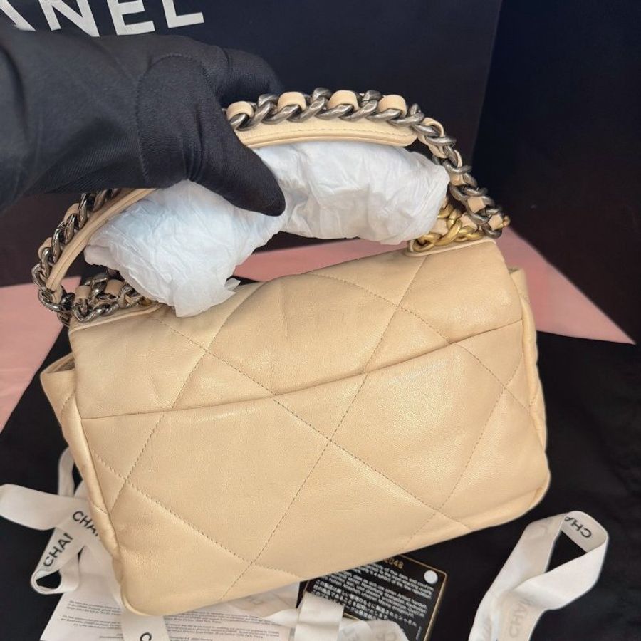 閒置新 香奈兒/Chanel 奶茶色金扣19bag小號-1