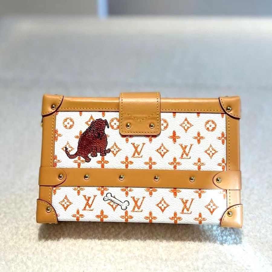 LV LOUIS VUITTON貓狗限定白色硬盒子肩背包,晶片款-1