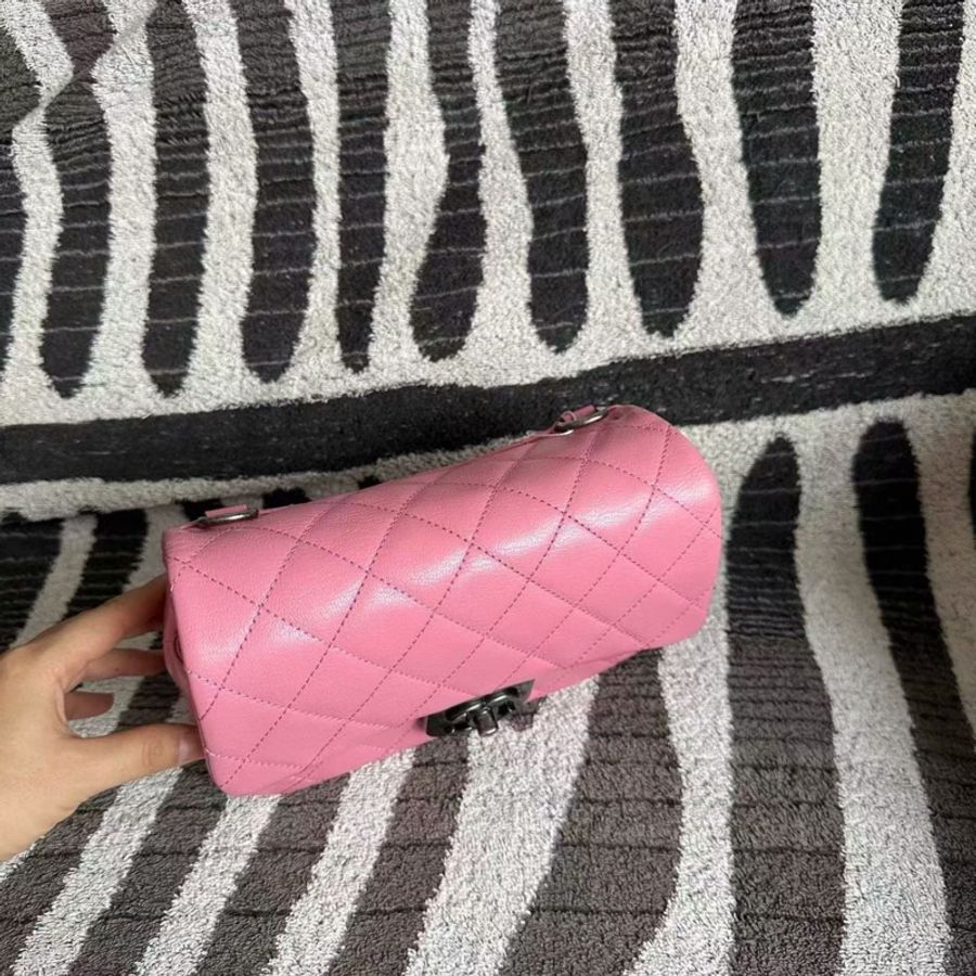 Chanel • Cf 限量款櫻花粉鎖頭鏈條流浪包 3Way 附購證-9