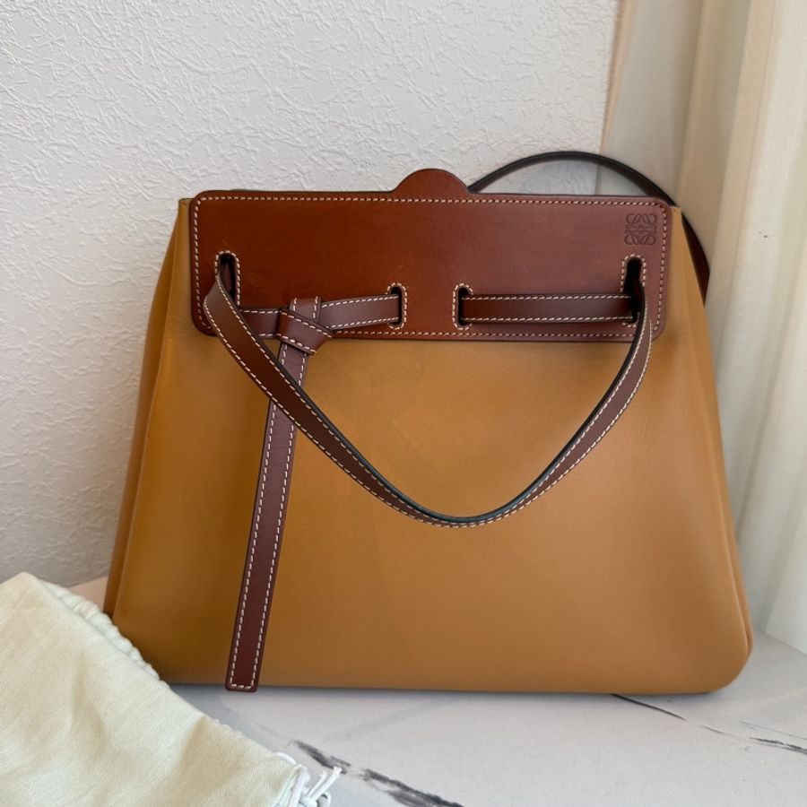 Loewe 手提兩用包 可以當公事包lazo-0