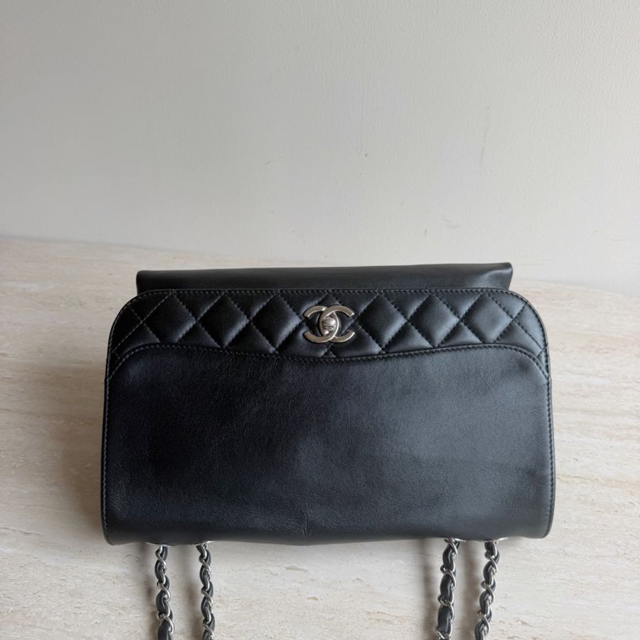 Chanel香奈兒黑銀牛皮風琴口蓋包+21開 底長29cm 無附件-4