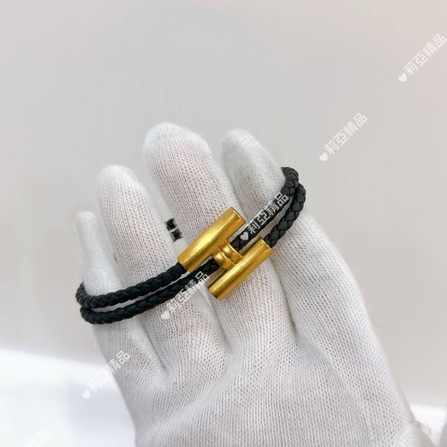 莉亞精品♡ Hermes黑色皮革金釦手環 二手美品-1