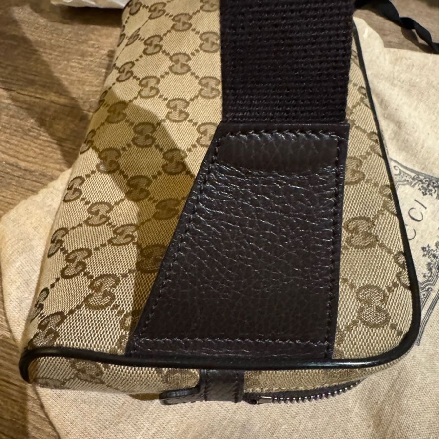 (9成5新) GUCCI 帆布腰包/胸包/斜挎包-6