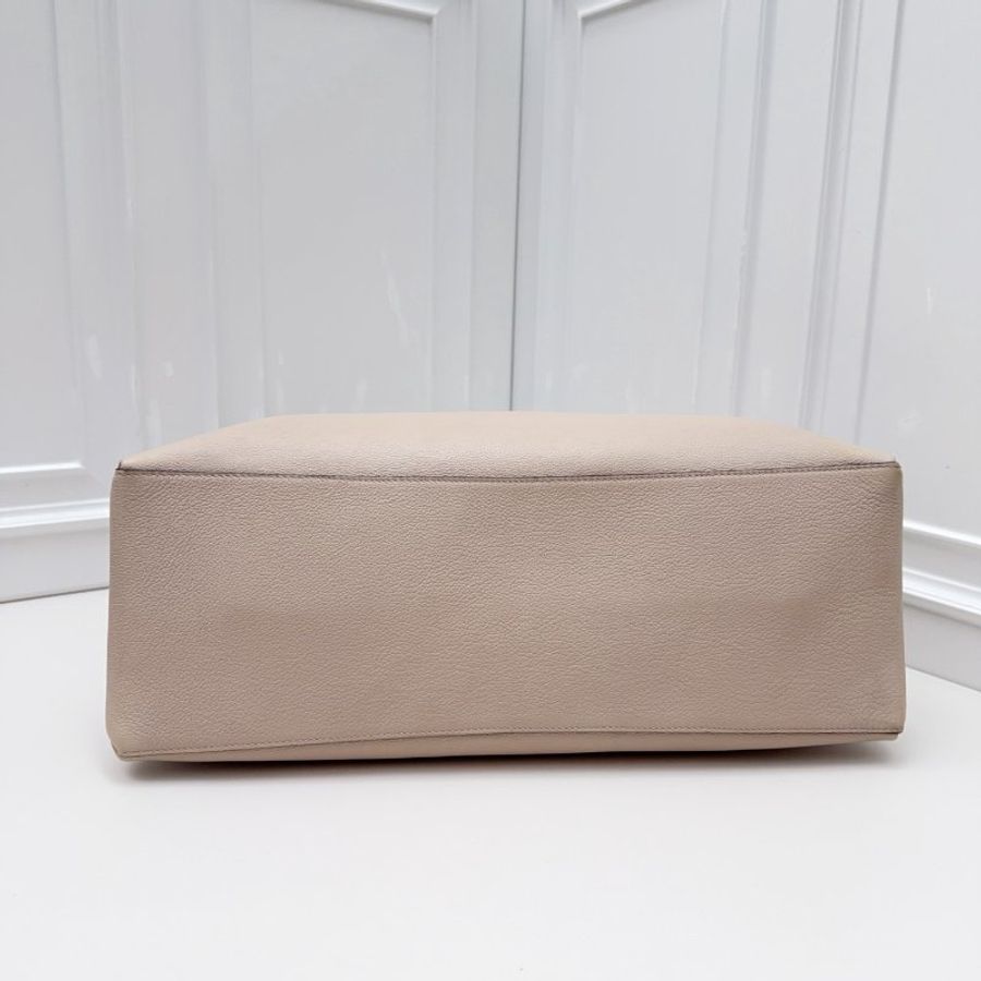 芯片款 路易威登/Louis Vuitton Lockme Shopper 淺杏/奶杏色托特包-7