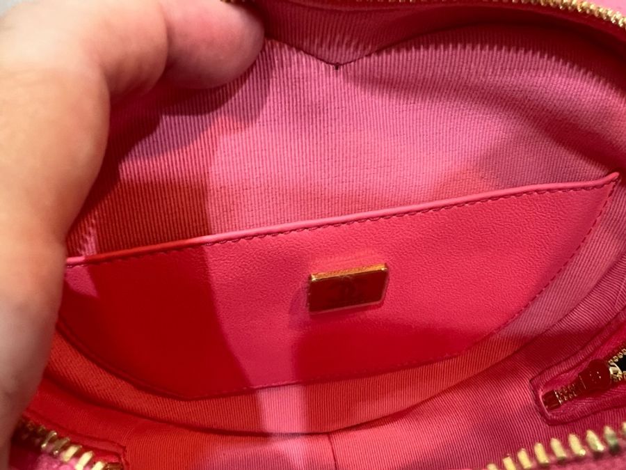 Chanel 芯片款粉色愛心包大號(全新收藏品)-4