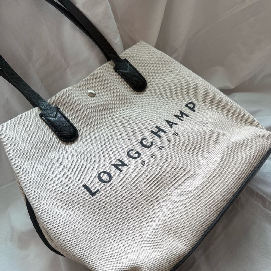 Longchamp Essential Large Tote Bag-6