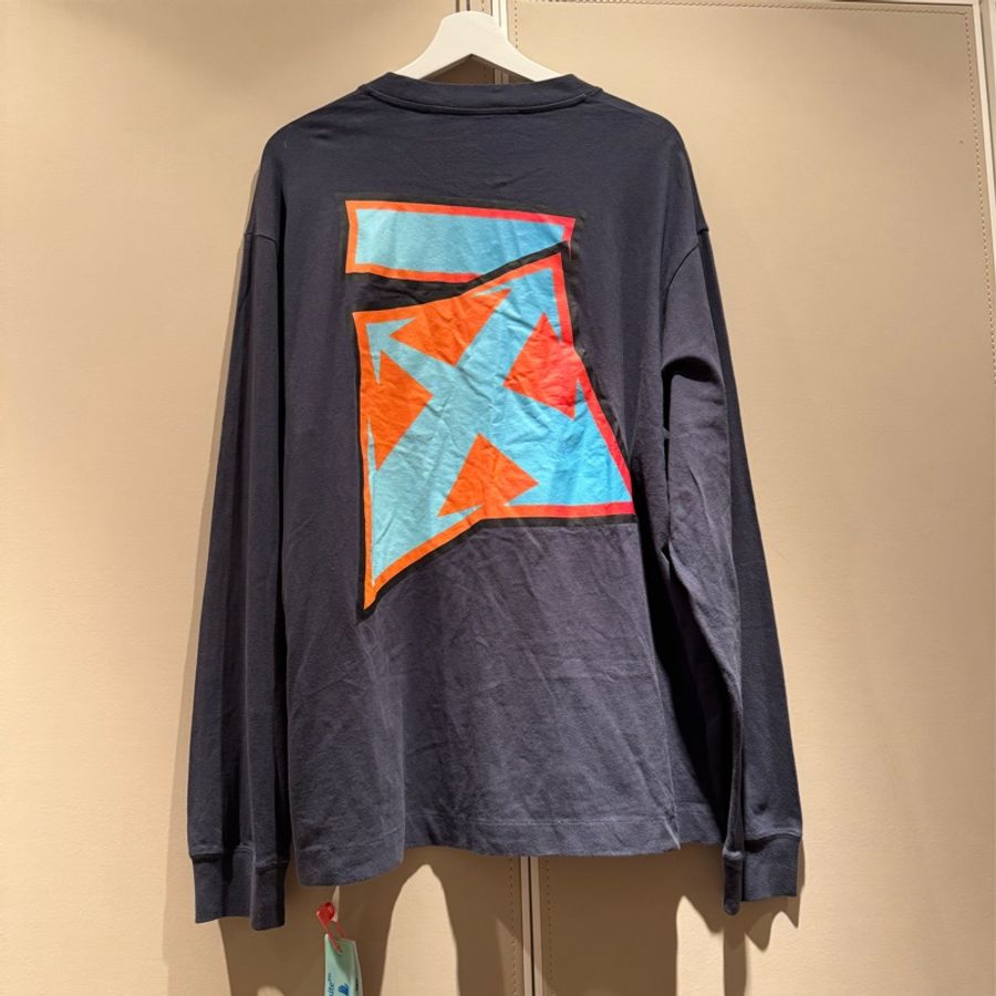 [全新］Off White-2