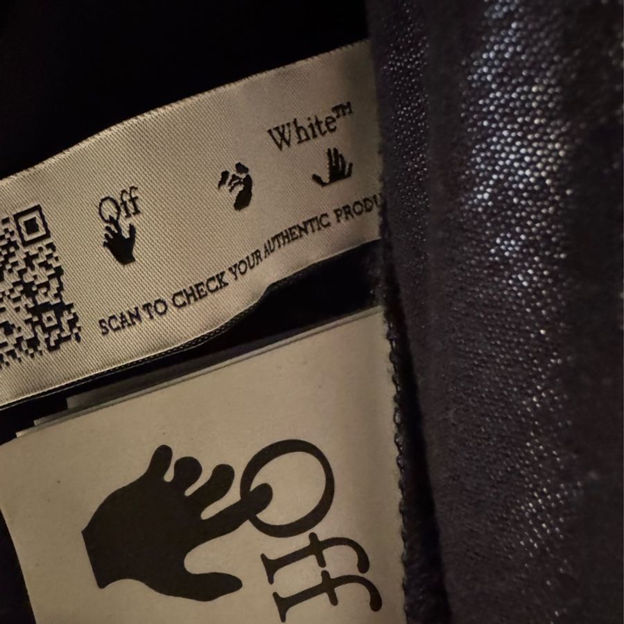 [全新］Off White-4