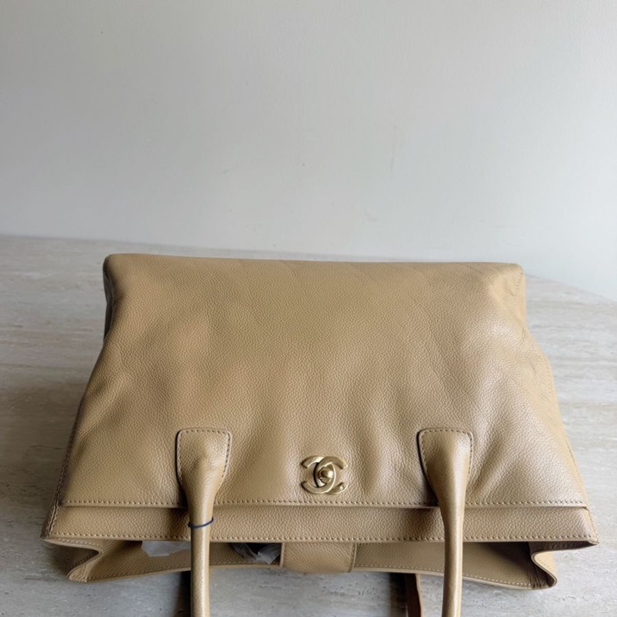 Chanel香奈兒Cerf米色荔枝紋牛皮托特包 11開 底長35.5 🈚附件:單品-4