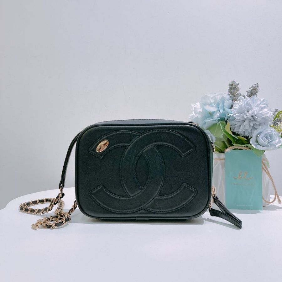 TW4831 Chanel 香奈兒 相機包 鏈條帶cc logo 掛件 羊皮 黑金Camera Bag Lambskin Black x GHW-0