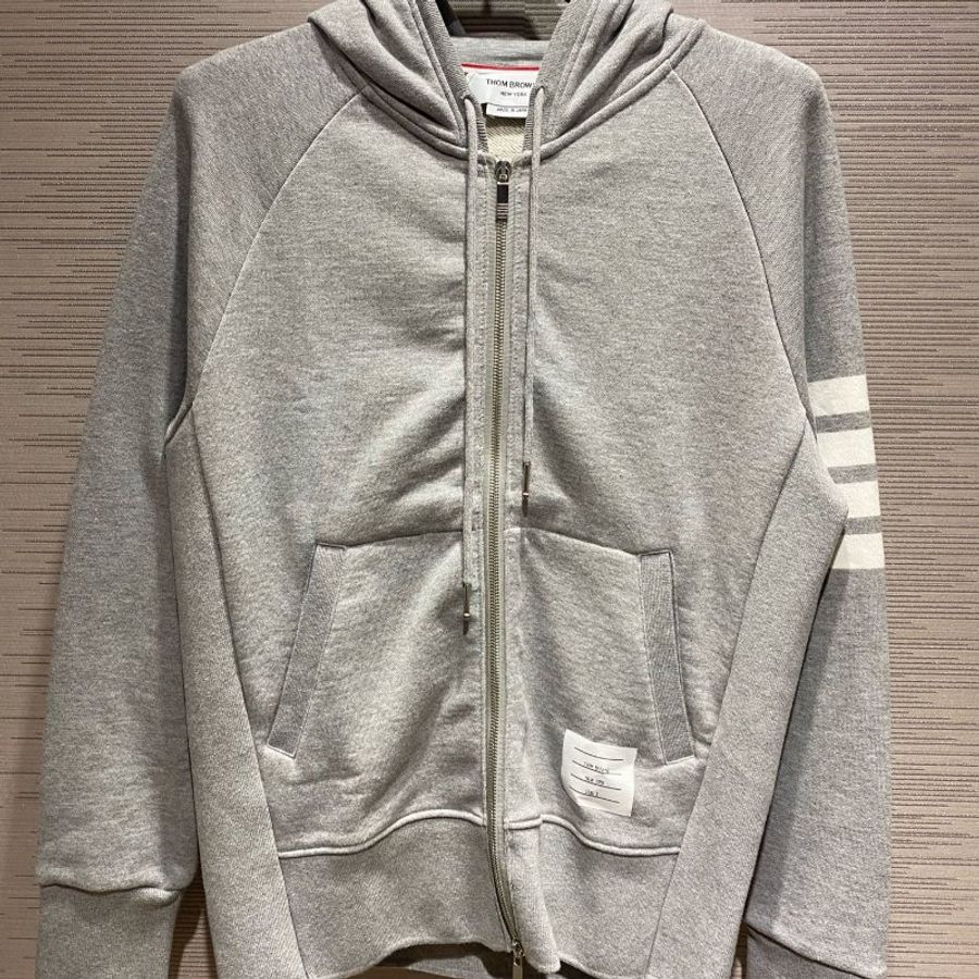💎Han's house精品服飾💎Thom Browne TB 衛連帽外套原價30300-0