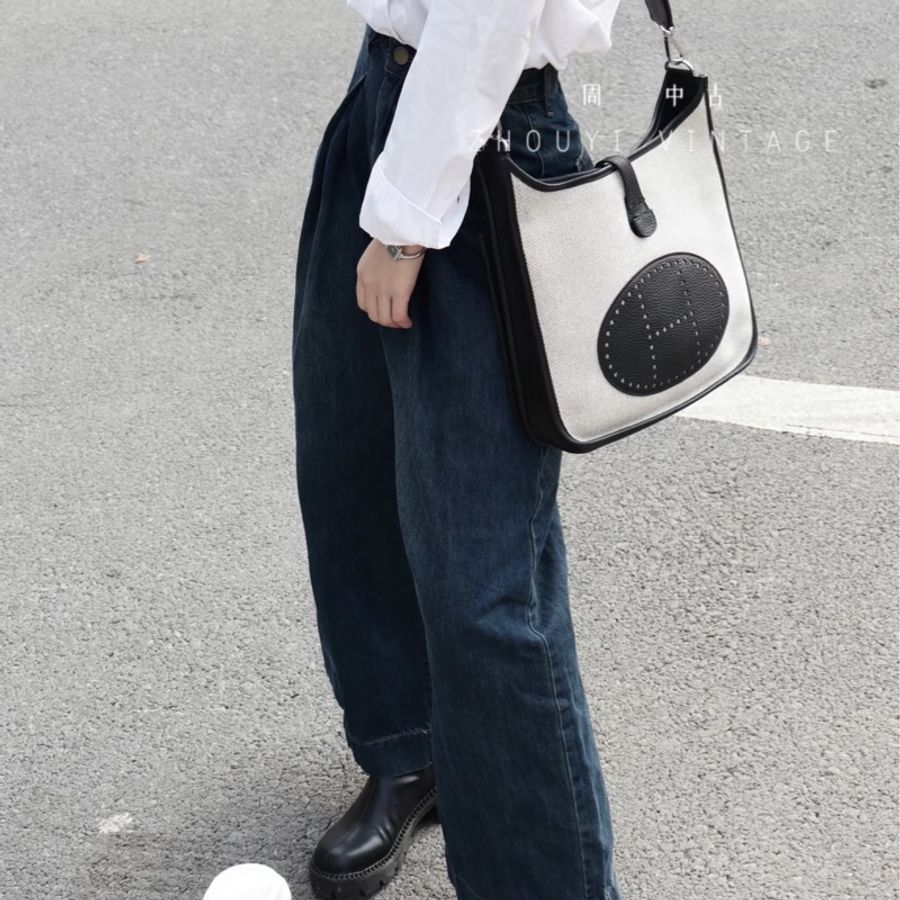 Hermes 愛馬仕熊貓配色帆布 Evelyne29 PM斜背包 肩背包 H包 logo洞洞包 經典H包-3