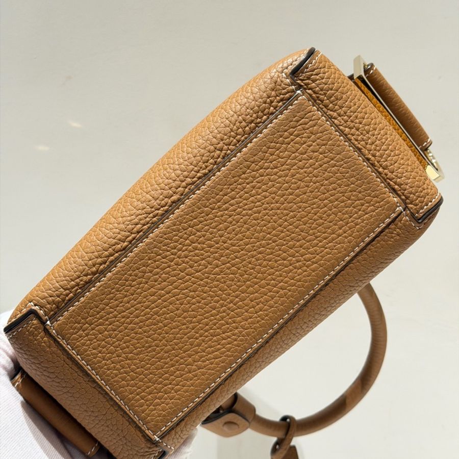 99新Delvaux 德爾沃 Cool Box MiNi手袋 底長22cm焦糖色 隱藏拉鍊 金色D字扣-4