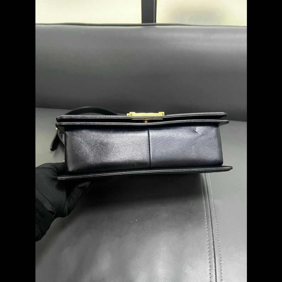 Chanel Leboy medium
黑金羊皮-4