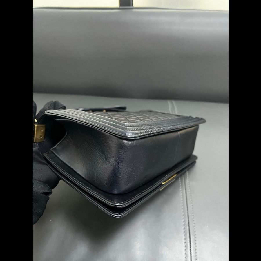 Chanel Leboy medium
黑金羊皮-8
