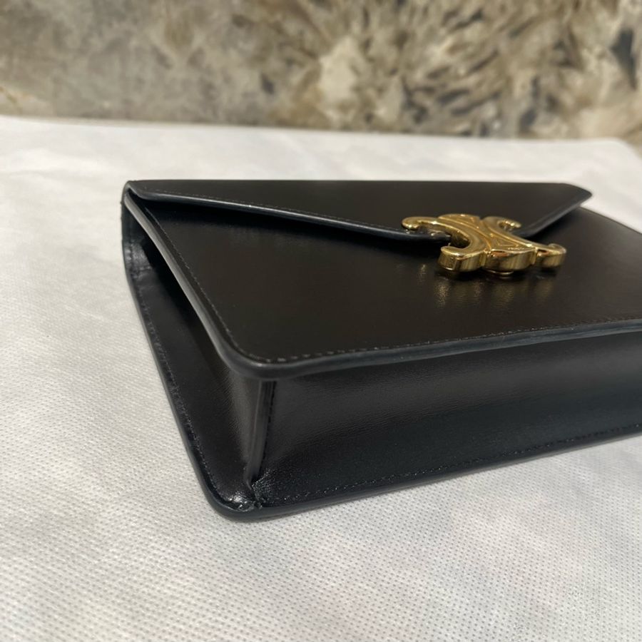 Celine黑金牛皮凱旋門WOC鏈條斜背包-5