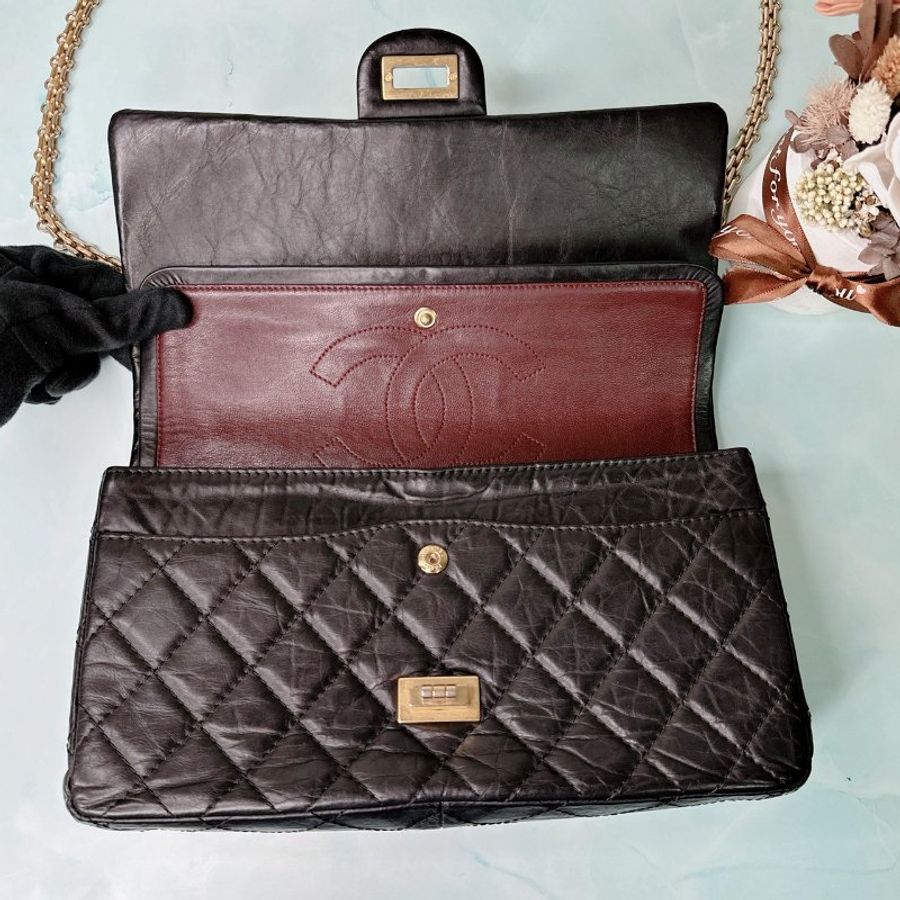 CHANEL 2.55黑金鏈帶包-5
