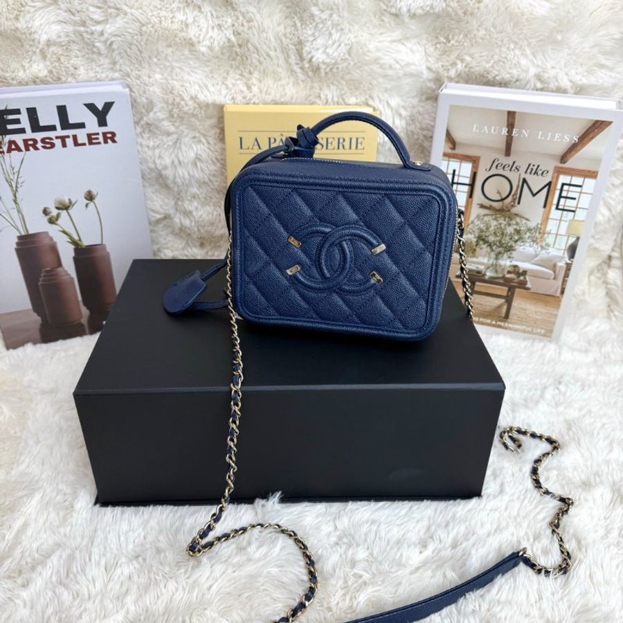 Chanel Vanity Case 相機包 海軍藍色 格紋 牛皮 中號 金扣-0