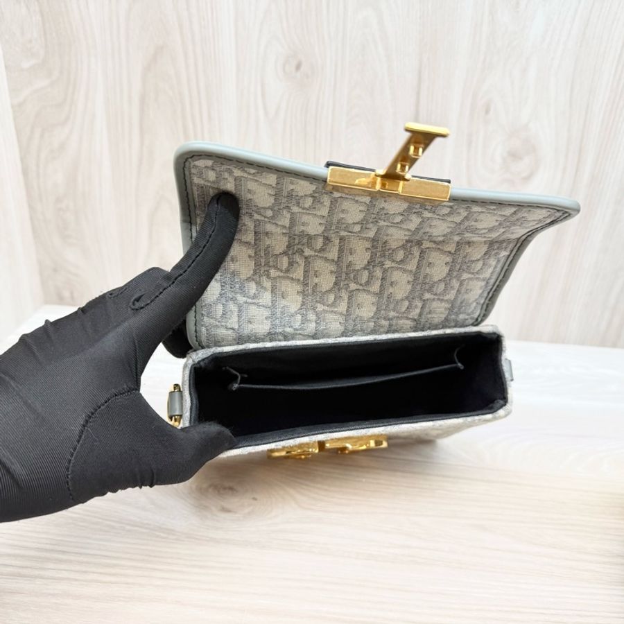 DIOR🩶灰緹花布30 Montaigne肩背包-8