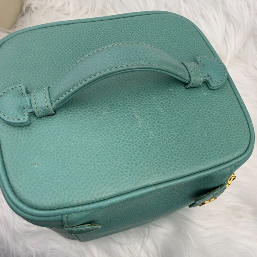 Chanel Vanity Case 化妝包 綠色 牛皮 中號 豎版-4