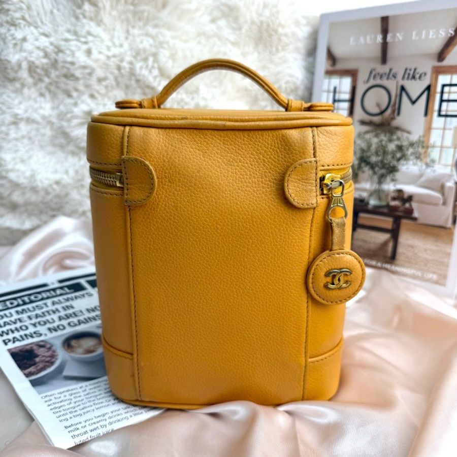 Chanel Vanity Case 化妝包 黃色 牛皮 中號 豎版-2