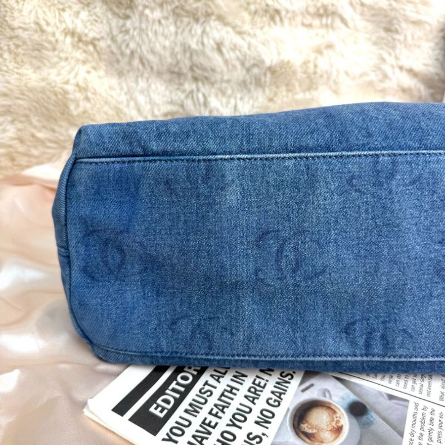 Chanel Denim CC Hobo牛仔-4