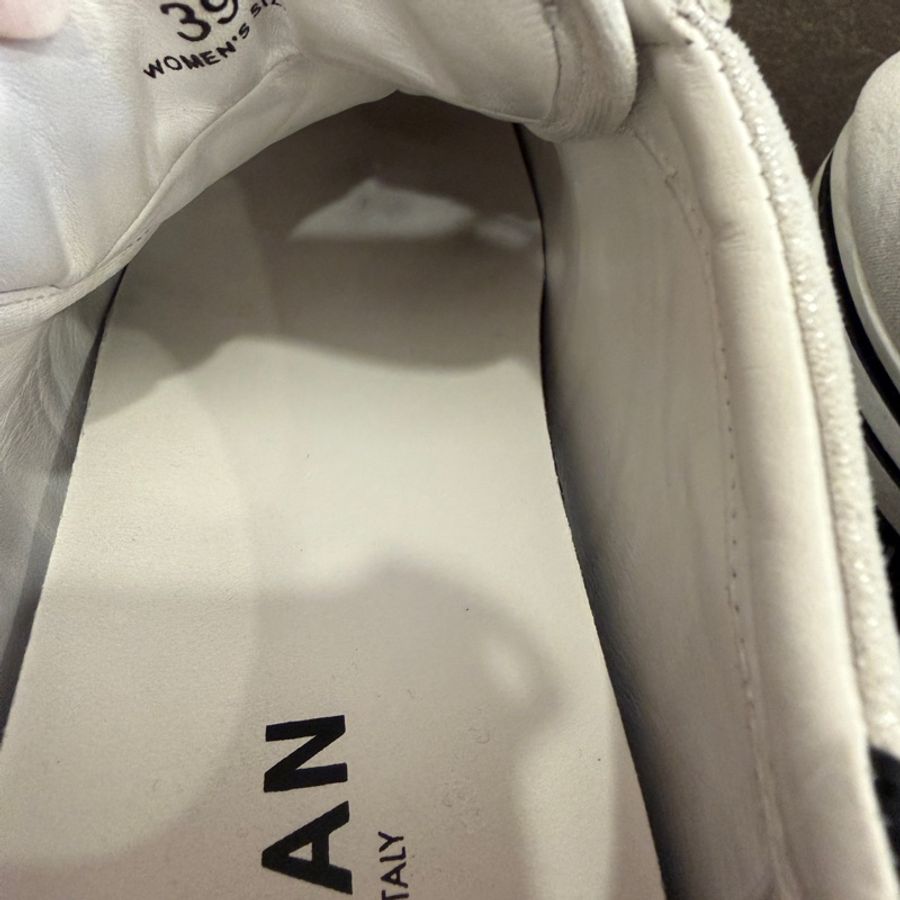 HOGAN經典白底黑logo厚底鞋-7