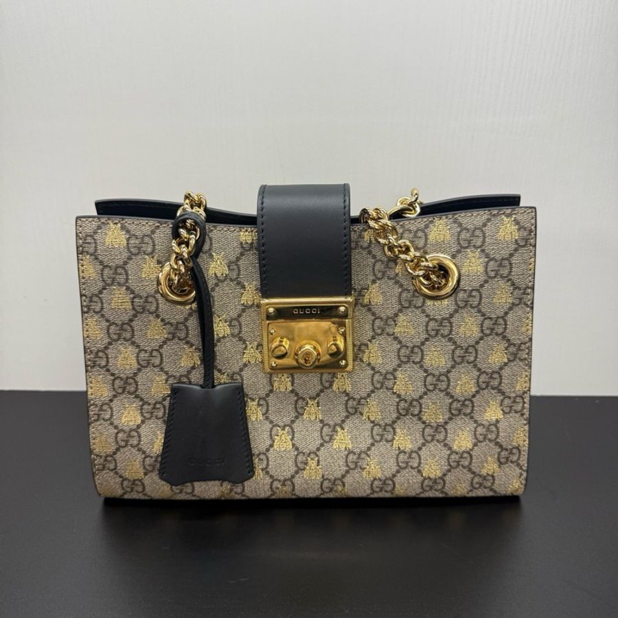 Gucci古馳 Padlock小蜜蜂鏈條包 經典老花燙金蜜蜂印花 黑標 尺寸26*17*10 附件:塵袋 鑰匙。-0