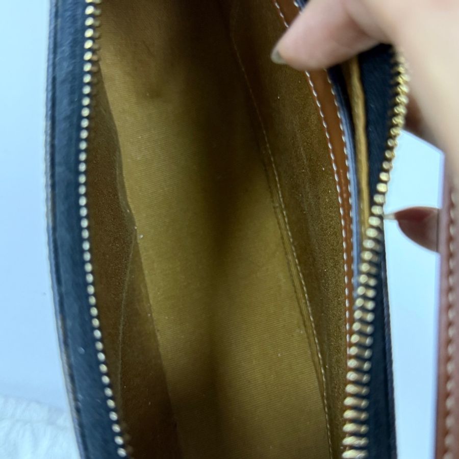 Celine/賽琳 老花腋下包 經典凱旋門老花配色 棕色皮革 肩帶可調節  尺寸23×14×7-8