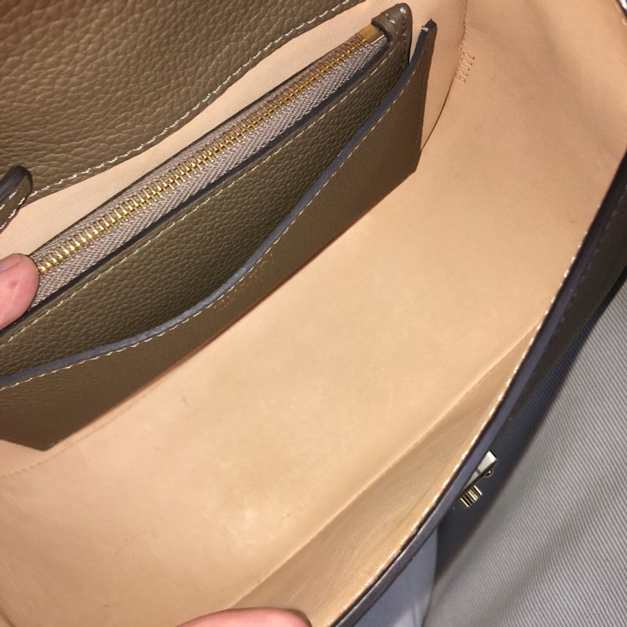 99新Moynat莫奈大象灰新款馬鞍包手提斜挎包，附件：塵袋，尺寸：20*17*10-6