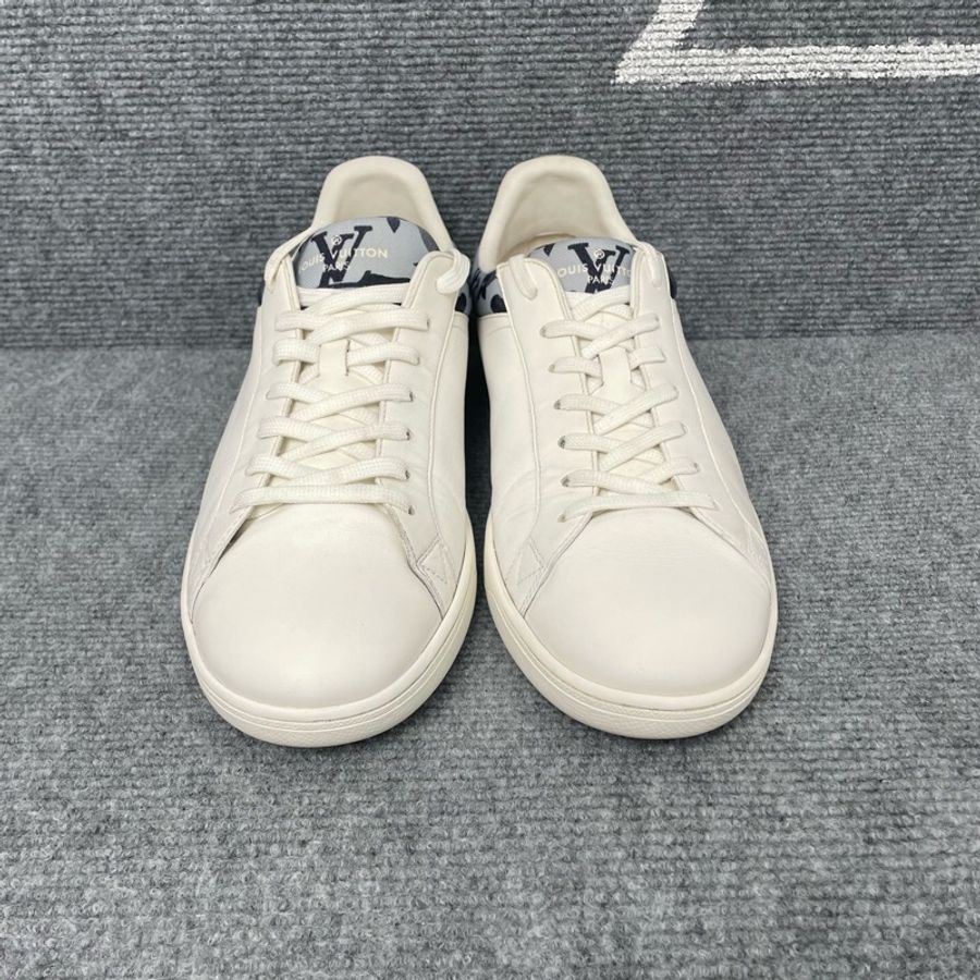 Louis Vuitton 路易威登 白色皮面老花板鞋42碼🧡-1
