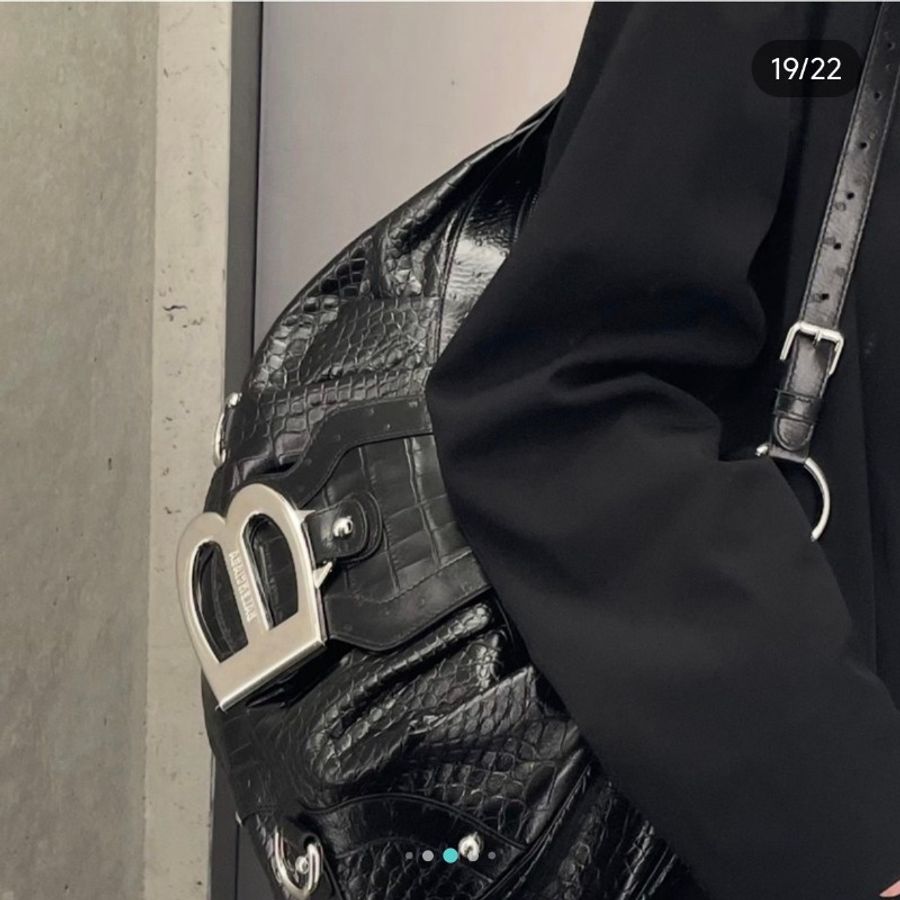 Balenciaga Essex Hobo Bag-0
