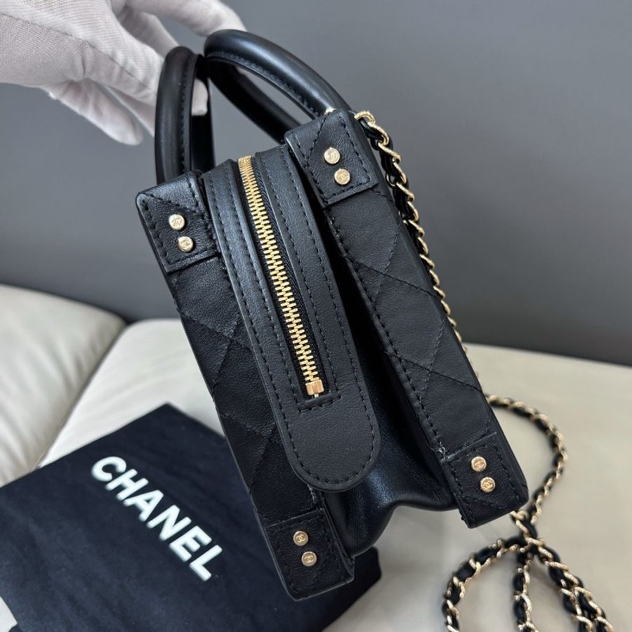 【近新閒置品】香奈兒 Chanel 22B黑金化妝盒子包芯片款手提斜挎側背包鏈條包-3