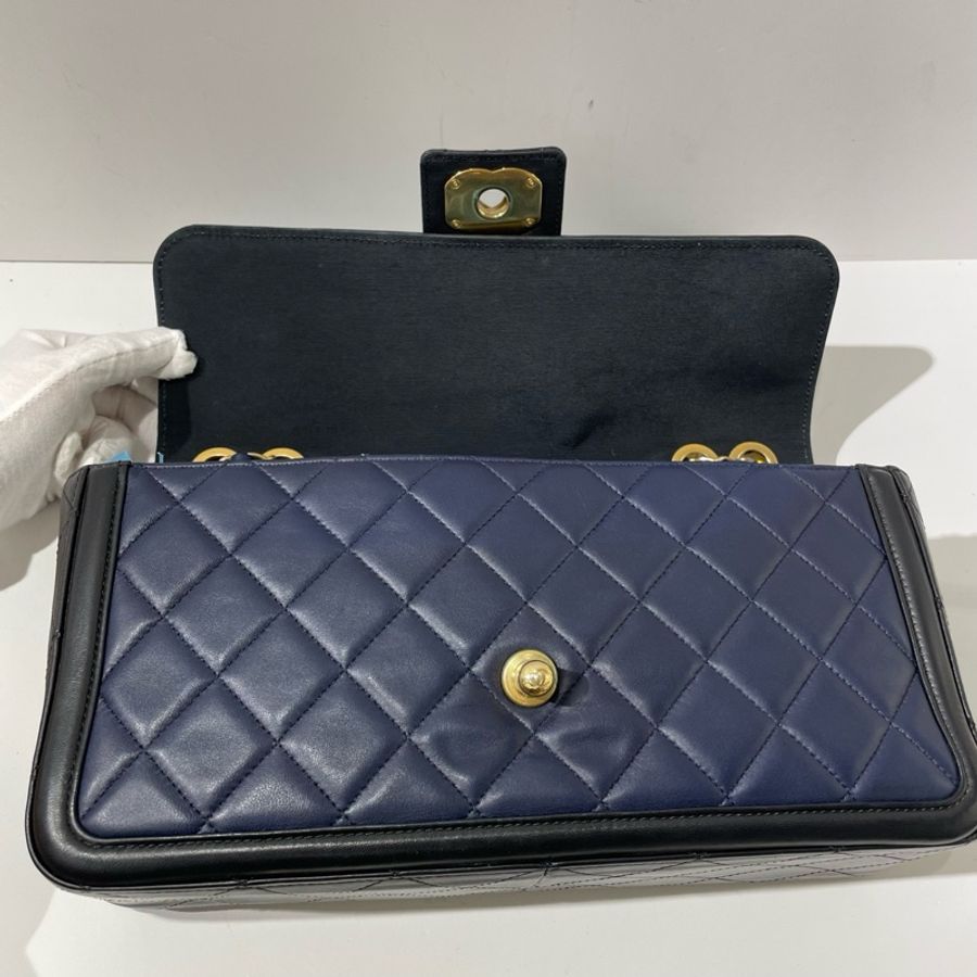 CHANEL香奈兒季節款藍黑金扣CF扣鏈條單肩斜挎包 20開 31*8*16cm🈚附件-8