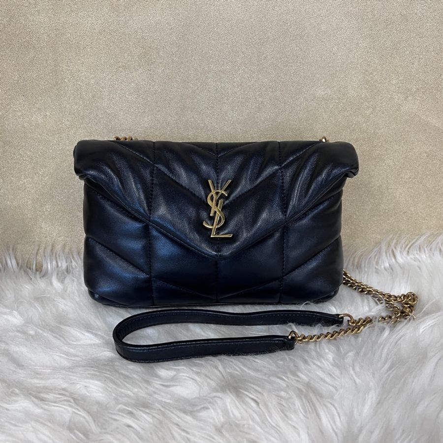 YSL 黑羊皮金釦Puffer Mini信封下蓋肩斜背包-0