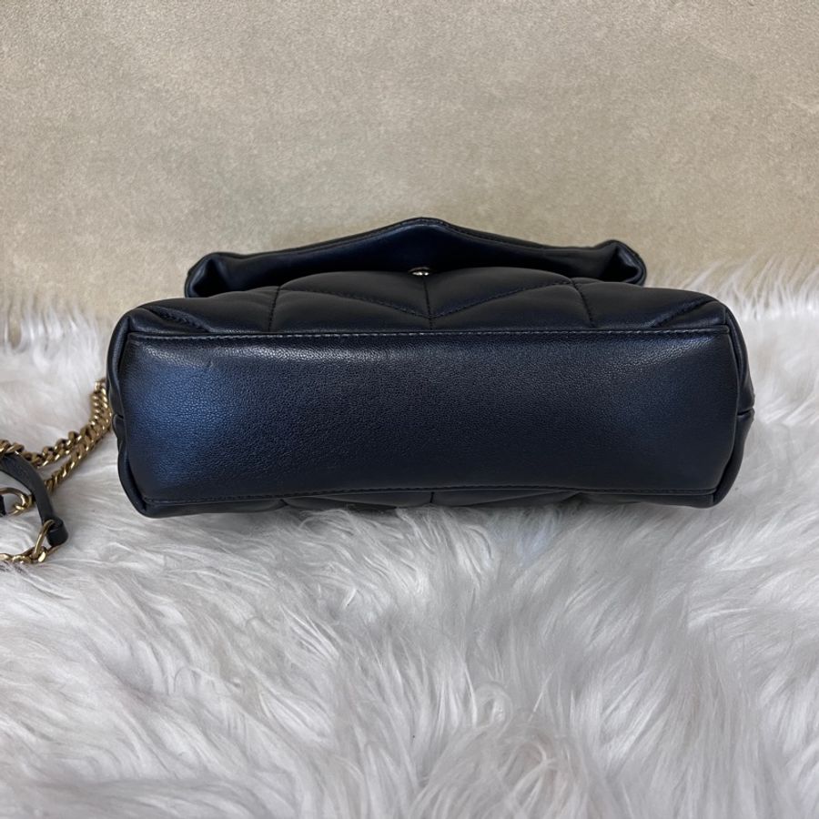 YSL 黑羊皮金釦Puffer Mini信封下蓋肩斜背包-2