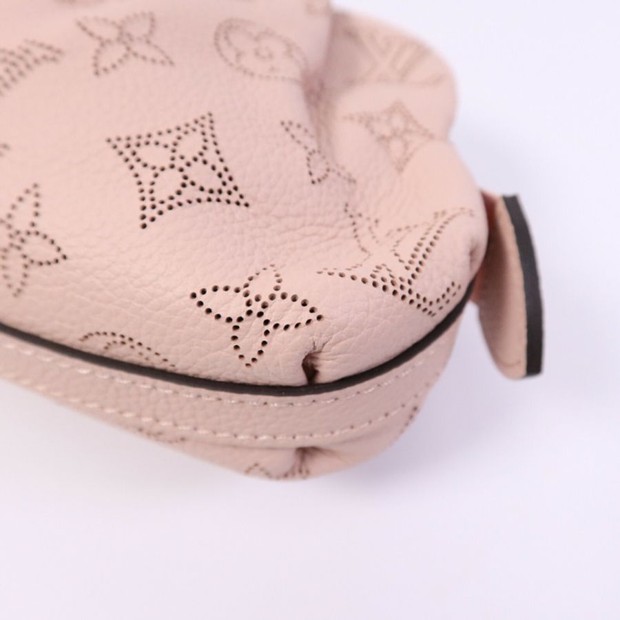 LOUIS VUITTON Monogram Mahina Scala Mini Pouch肩背袋-9