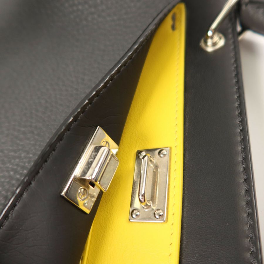 FENDI 牛皮皮革Peekaboo Iseeu銀扣手挽肩背兩用袋-16