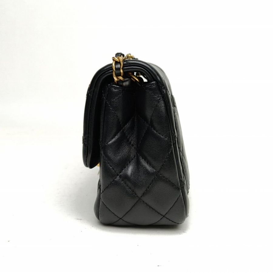 CHANEL CF口蓋包方胖子黑色羊皮晶片開金扣金球調節扣肩背包-1