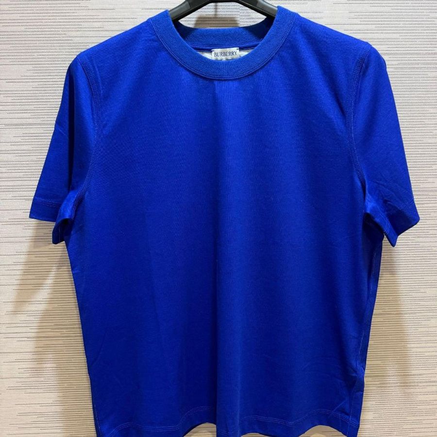 💎Han's house精品服飾💎 BURBERRY 戰馬 短T T恤 短袖 男女共穿  原價23000-1