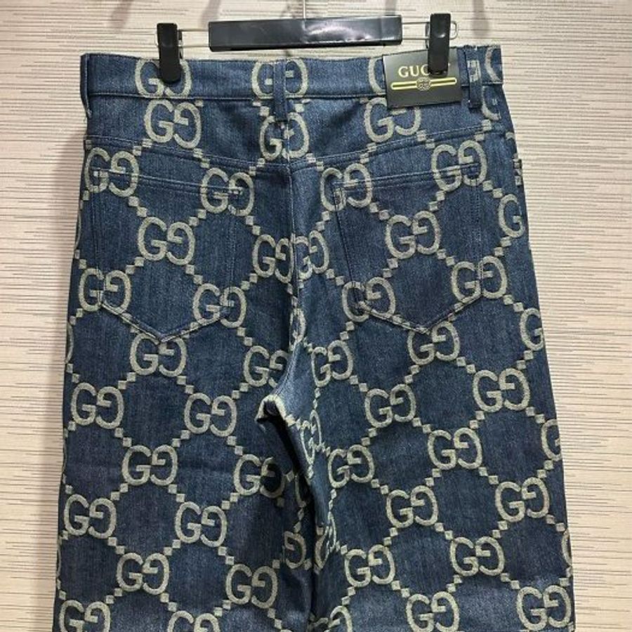 💎Han's house精品服飾💎GUCCI 古馳 滿版 GG 老花 LOGO 牛仔短褲  現貨  34 原價37000-1