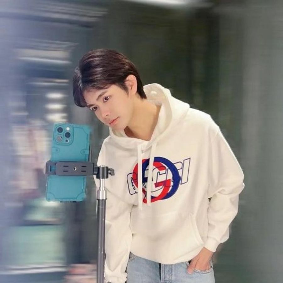 💎Han's house精品服飾💎GUCCI 刺繡 連帽 衛衣 帽T 原價50500-7