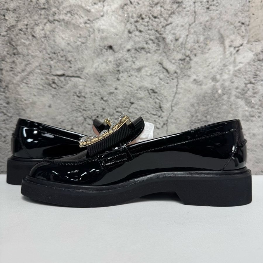 僅試穿Roger vivier RV 鑽扣樂福鞋 碼數：36.5 碼 🈚附件-5