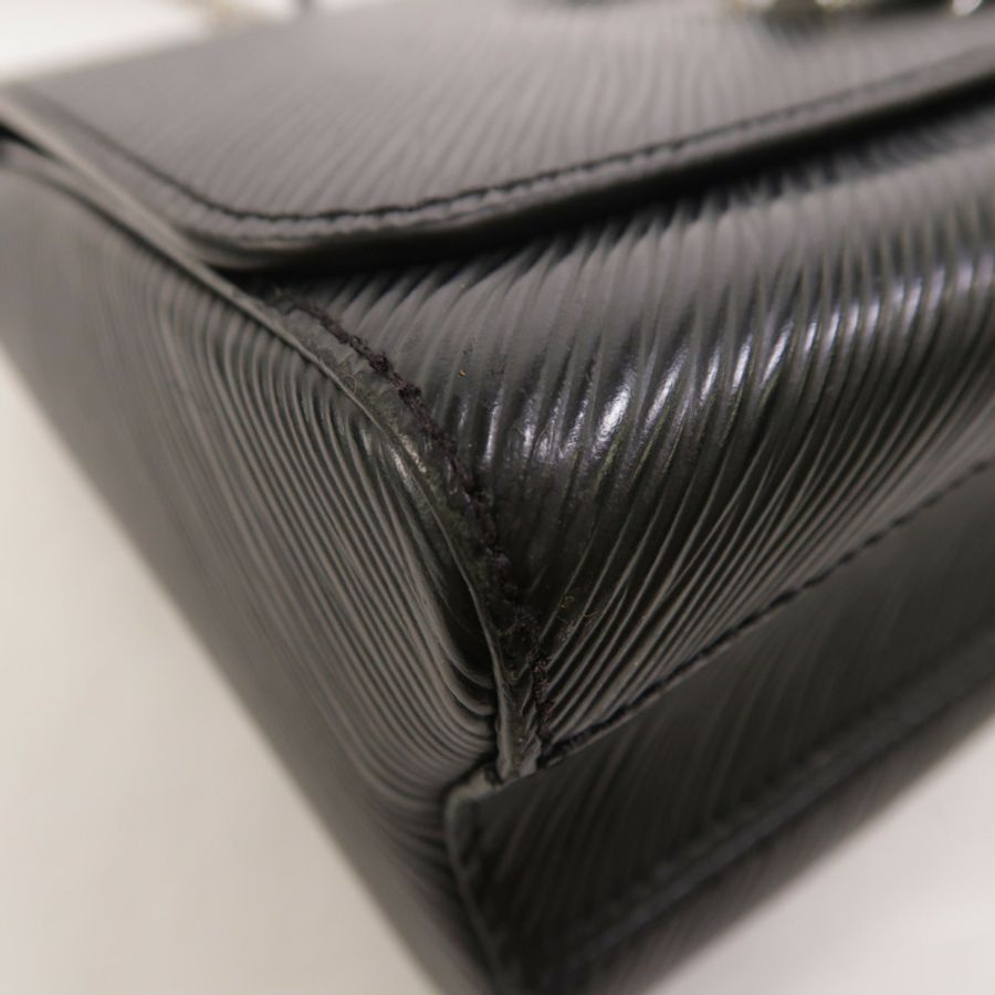 LOUIS VUITTON Epi Twist MM鏈帶肩背袋-11
