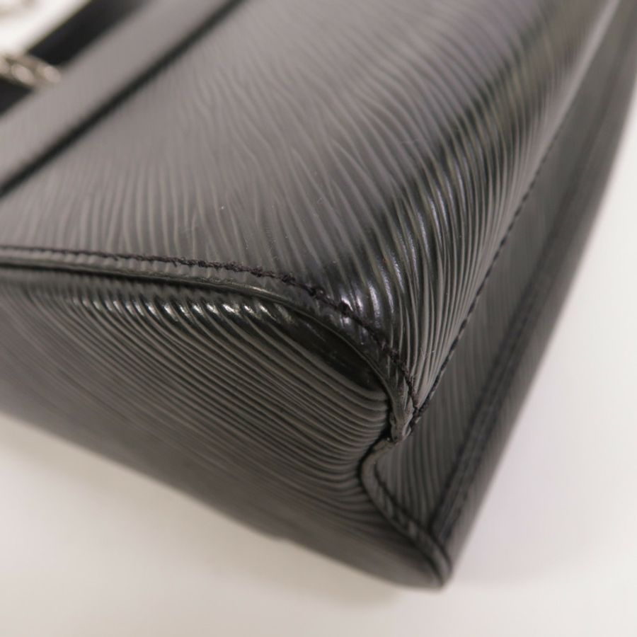 LOUIS VUITTON Epi Twist MM鏈帶肩背袋-13