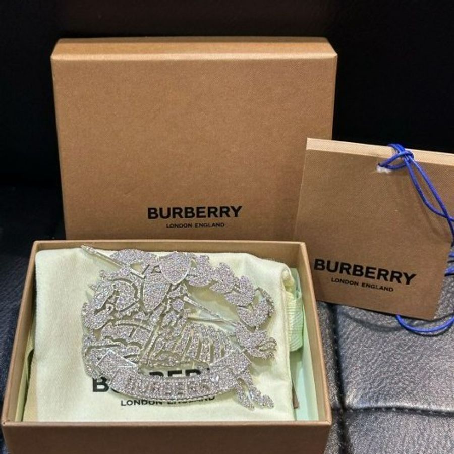 💎Han's house精品服飾💎BURBERRY 手工鑲嵌水晶 戰馬 騎士 別針 胸針-4
