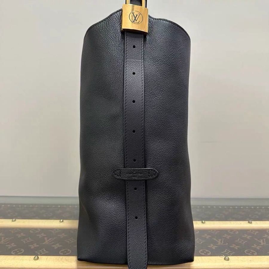 LV low key hobo 黑色中號  9新配件塵袋-3
